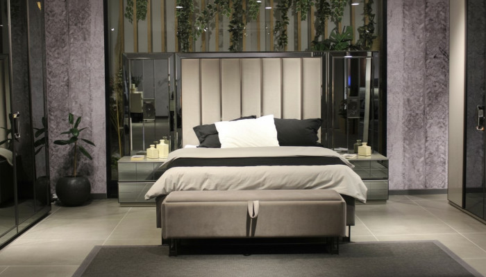 Juego de dormitorio de lujo con cama + 2 mesitas de noche. Conjunto completo de muebles para habitación, nuevo.