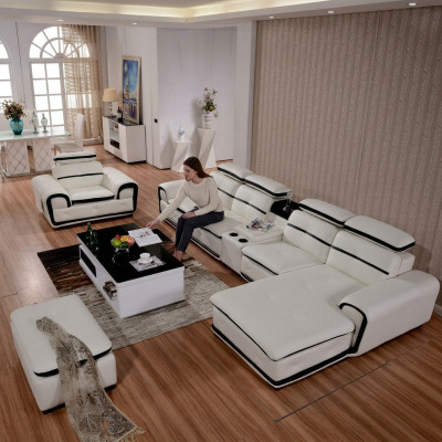 Sofá de esquina de lujo en forma de L, cómodo, moderno, mueble relax, paisaje de salón.