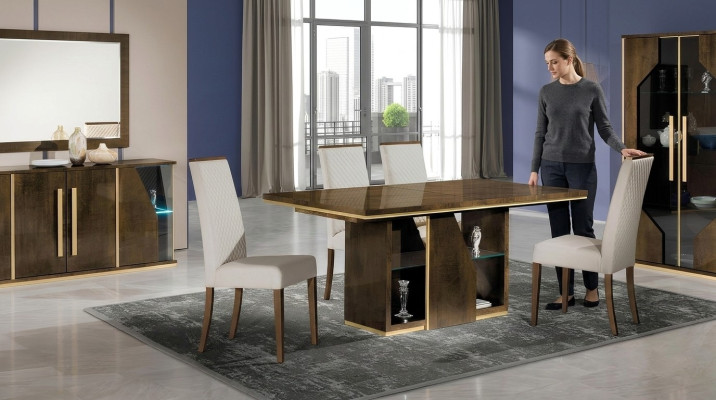 Conjunto de 5 sillas y mesa de comedor de madera moderna