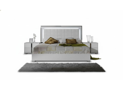 Cama de madera con mesitas modernas 3 piezas