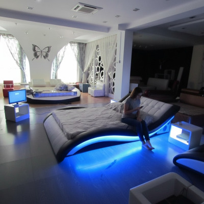 Diseño de cama de lujo Camas digitales USB Muebles de dormitorio de cuero Doble