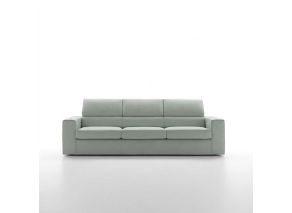 Sofá de diseño de lujo moderno de 3 plazas en textil verde claro con estructura de madera de alfitalia.