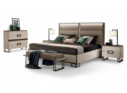 Cama de 2 plazas con 3 mesitas de noche. Juego de dormitorio de diseño moderno de lujo. Muebles de cama nuevos.