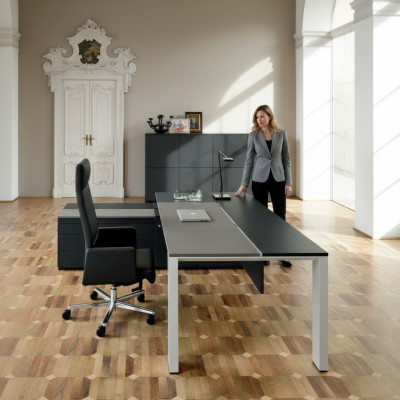 Mesa de conferencia, mesa esquinera con cajones, mesa esquinera con estantes, escritorio de computadora, muebles nuevos.
