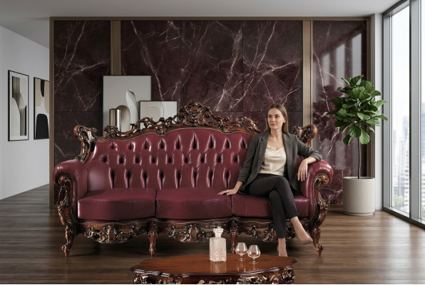 Sofá de cuero Chesterfield de 3 plazas de lujo italiano de diseño sofisticado.