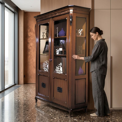 Muebles clásicos Muebles italianos de madera marrón Elegante vitrina Aparador elegante
