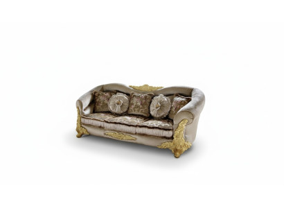 Sofá de diseño Chesterfield de tres plazas de color marrón para la sala de estar.