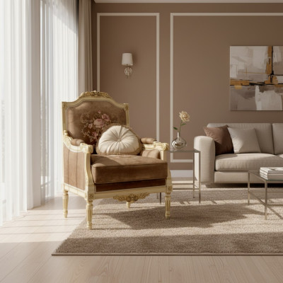 Silla de diseñador clásica de madera con detalles tallados