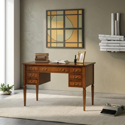 Escritorio y silla de madera con reposabrazos. Librero. Muebles de oficina. Diseño nuevo.