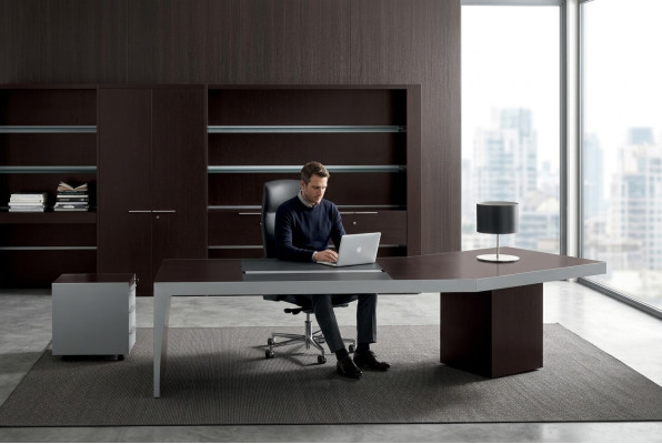 Mobiliario de esquina italiano Escritorio Mesa Muebles Muebles de oficina Nuevo