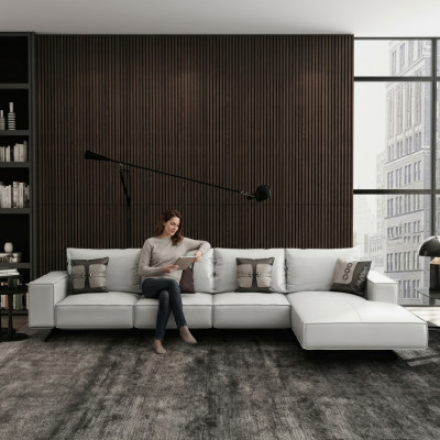 Moderna sala de estar con sofá esquinero, sofá tapizado, asiento de cuero, esquina de decoración.