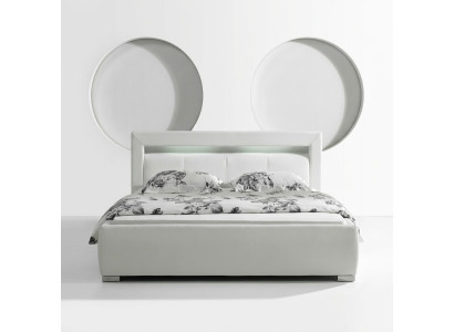 Diseño de lujo de cama tapizada de cuero doble para habitación de hotel matrimonial.