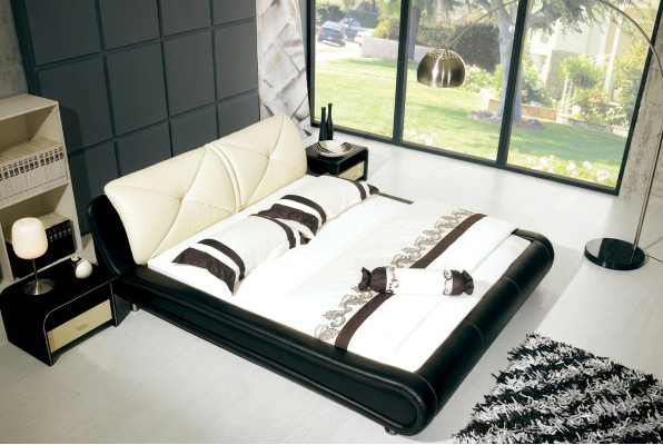 Cama de cuero acolchado, diseño de lujo, cama doble de hotel, habitación para dormir de madera.