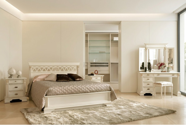 Juego de dormitorio de lujo de 6 piezas. Cama 2 mesitas de noche tocador muebles de diseñador de madera maciza.