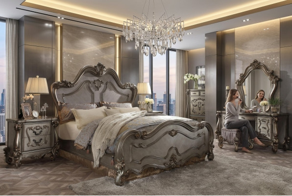 Conjunto de dormitorio clásico con cama, 2 mesitas de noche, cómoda y espejo de 5 piezas.