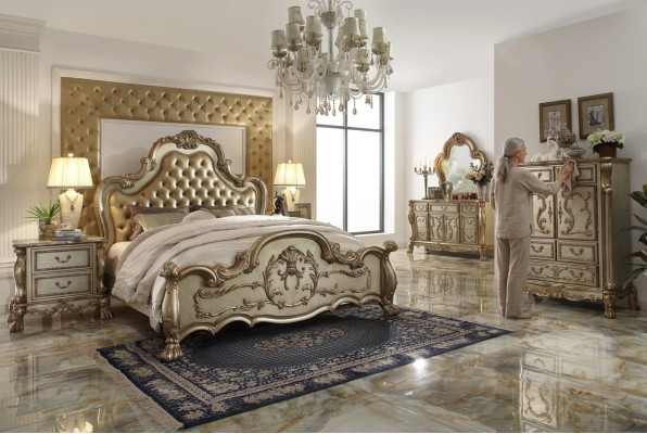 Cama de 2 plazas, 2 mesitas de noche, set de dormitorio de 3 piezas. Camas de lujo de diseñador Chesterfield.