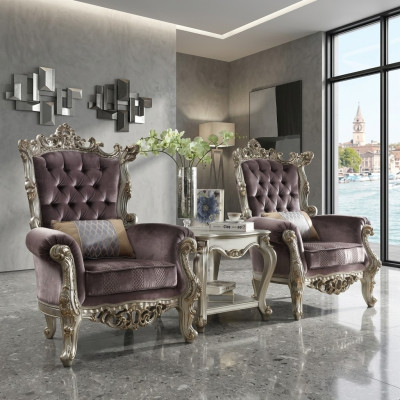 Poltrona de 1 lugar de estilo antiguo en beige, silla barroca de trono de madera realista.