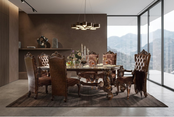 Mesa de comedor de madera clásica marrón + conjunto de comedor de 7 piezas Chesterfield con 6 sillas.