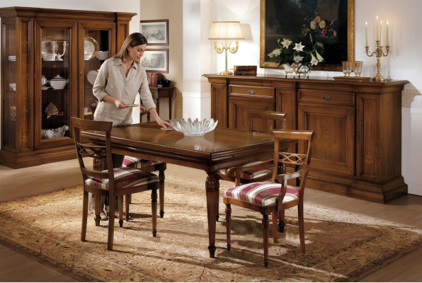 Mesa de comedor de madera Mesas de comedor Mesas de comedor Diseño de mesa Madera Muebles de lujo Italia