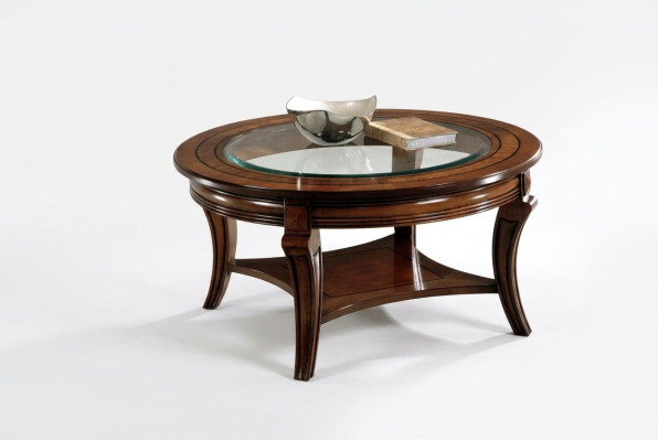 Mesa de centro redonda de madera de Italia.