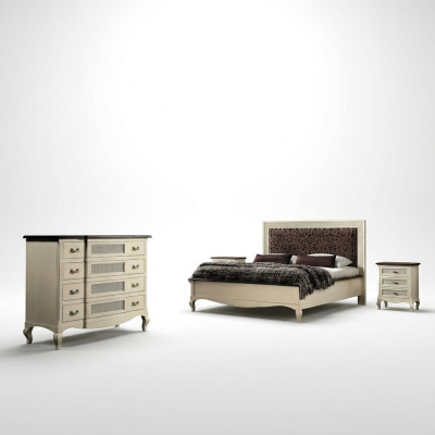Conjunto de dormitorio de lujo de 4 piezas. Cama, 2 mesitas de noche, cómoda. Muebles de madera maciza de Italia.