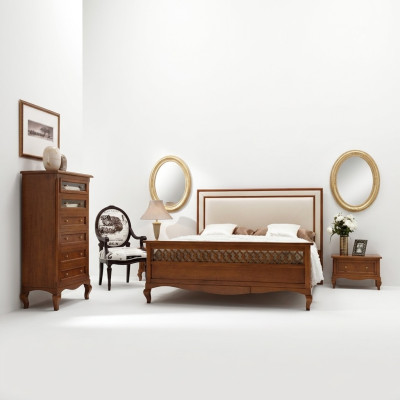 Juego de dormitorio de lujo de 4 piezas: cama, 2 mesitas de noche, cómoda. Muebles de madera maciza de Italia.