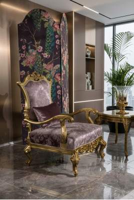 Sillón de una plaza de lujo tapizado en tela de estilo barroco Art déco.