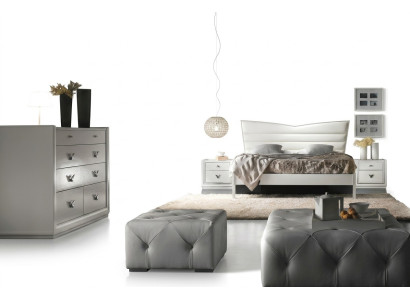 Conjunto de 4 piezas para dormitorio con cama, mesita de noche y cómoda. Grupo de camas dobles de lujo.