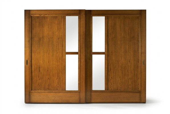 Armario empotrado con puertas correderas moderno para dormitorio.