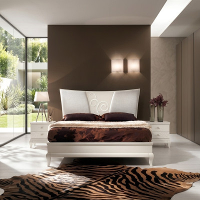 Dormitorio Cama Mesita de noche Camas dobles Juego de ropa de cama Estructura de cama Set de camas de 3 piezas.