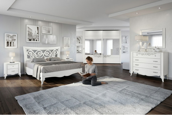Juego de dormitorio de 6 piezas: cama, mesita de noche, armario, cómoda y espejo.