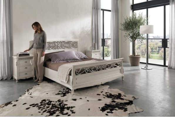 Conjunto completo de muebles de dormitorio 3 piezas. Juego de camas de mobiliario italiano.