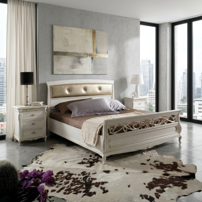 Conjunto de muebles para dormitorio de 3 piezas. Cama completa con mesillas de noche, nuevo de Italia.
