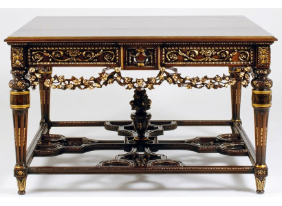 Diseño de escritorio - Mesa de lujo - Mobiliario de oficina - Estilo italiano - Muebles - Mesas