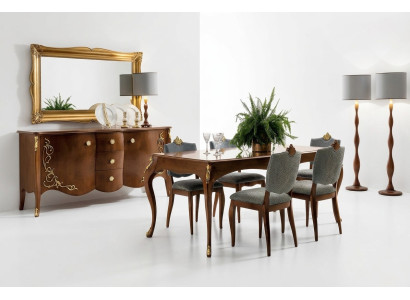 Mesa de madera auténtica estilo barroco clásico antiguo. Mesas de comedor de madera auténtica, nuevas.