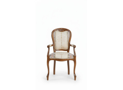 Silla clásica con brazos, silla de comedor de madera de lujo. Fábrica italiana.