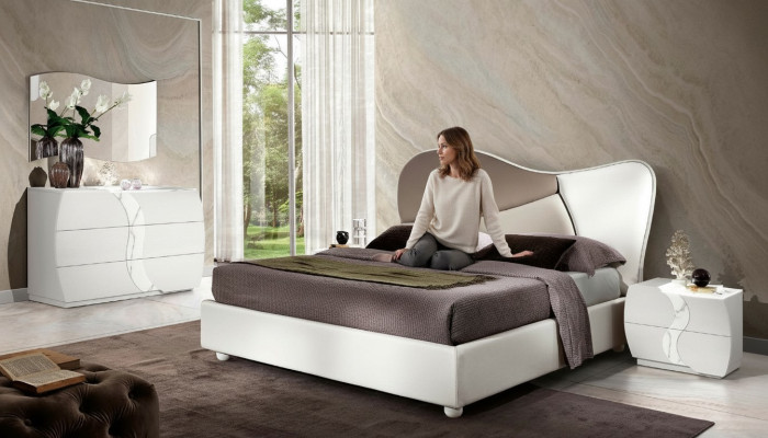 Dormitorio Cama Mesita de noche Cómoda Espejo Conjunto de lujo doble de 5 piezas. Nuevo