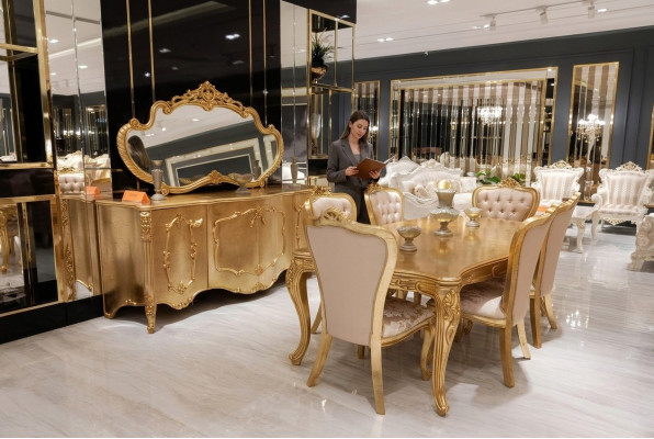 Lujo conjunto de 9 piezas. Mesa de comedor, silla, cómoda, espejo. Mesa de comedor nueva.
