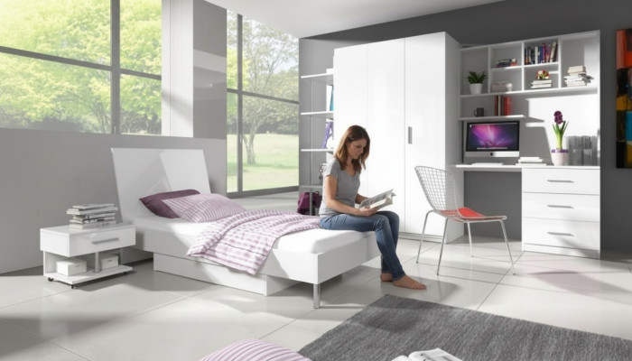 Escritorio de madera para habitaciones infantiles, muebles de oficina, diseño de muebles para habitaciones nuevas.