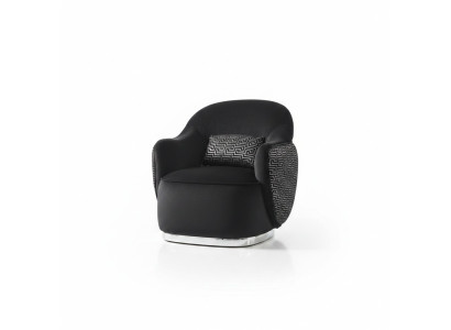 Sillón orejero moderno de tela de poliéster negro para sala de estar.