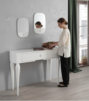 Mueble consola de madera de 110 cm.