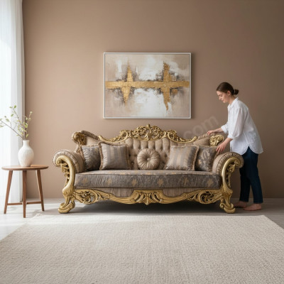Chesterfield Barock Sofá de tres plazas en tela de sofá de tela dorada.