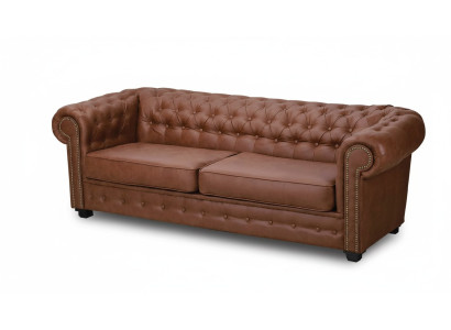 Sofá de tres plazas de tela marrón, mueble de sofá decorativo con tapicería.