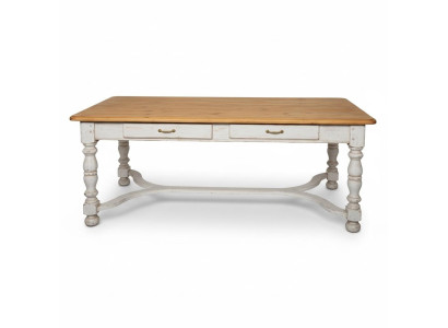 Mesa de comedor de estilo antiguo italiana. Muebles de mesa de comedor de madera.