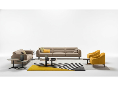 Conjunto completo de sofás Sofá beige de 4+3 plazas en grupo de cuero.