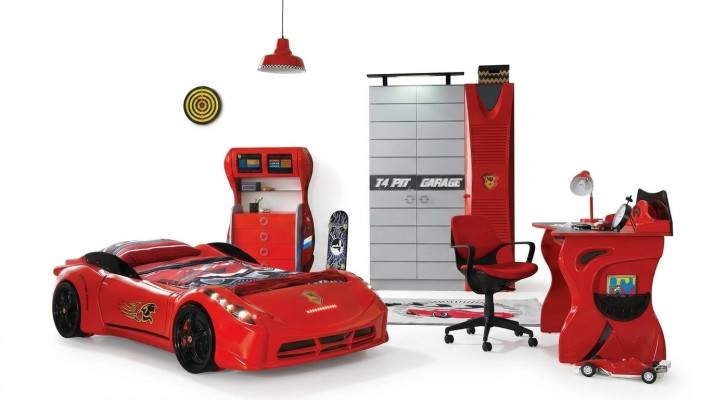 Conjunto de muebles para niño: cama, armario, cómoda y escritorio (4 piezas).
