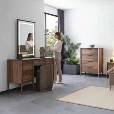 Juego de tocador con consola y espejo de madera para muebles de dormitorio con diseño de taburete.