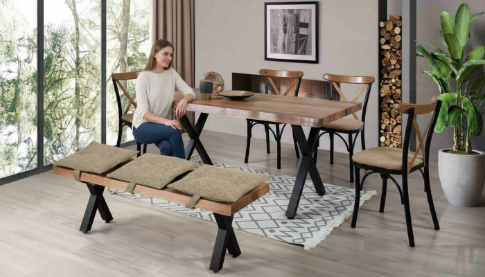 Mesa de comedor de madera y 4 sillas con asientos acolchados y banco para el comedor