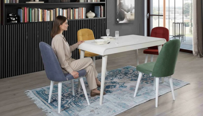 Conjunto de muebles de comedor con asientos, mesa de comedor y juego de tapicería de 5 piezas.