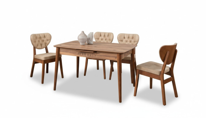 Juego de comedor de lujo en beige con 4 sillas Chesterfield nuevas.